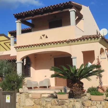Le Di Lu Fraili Holiday home Monte Petrosu